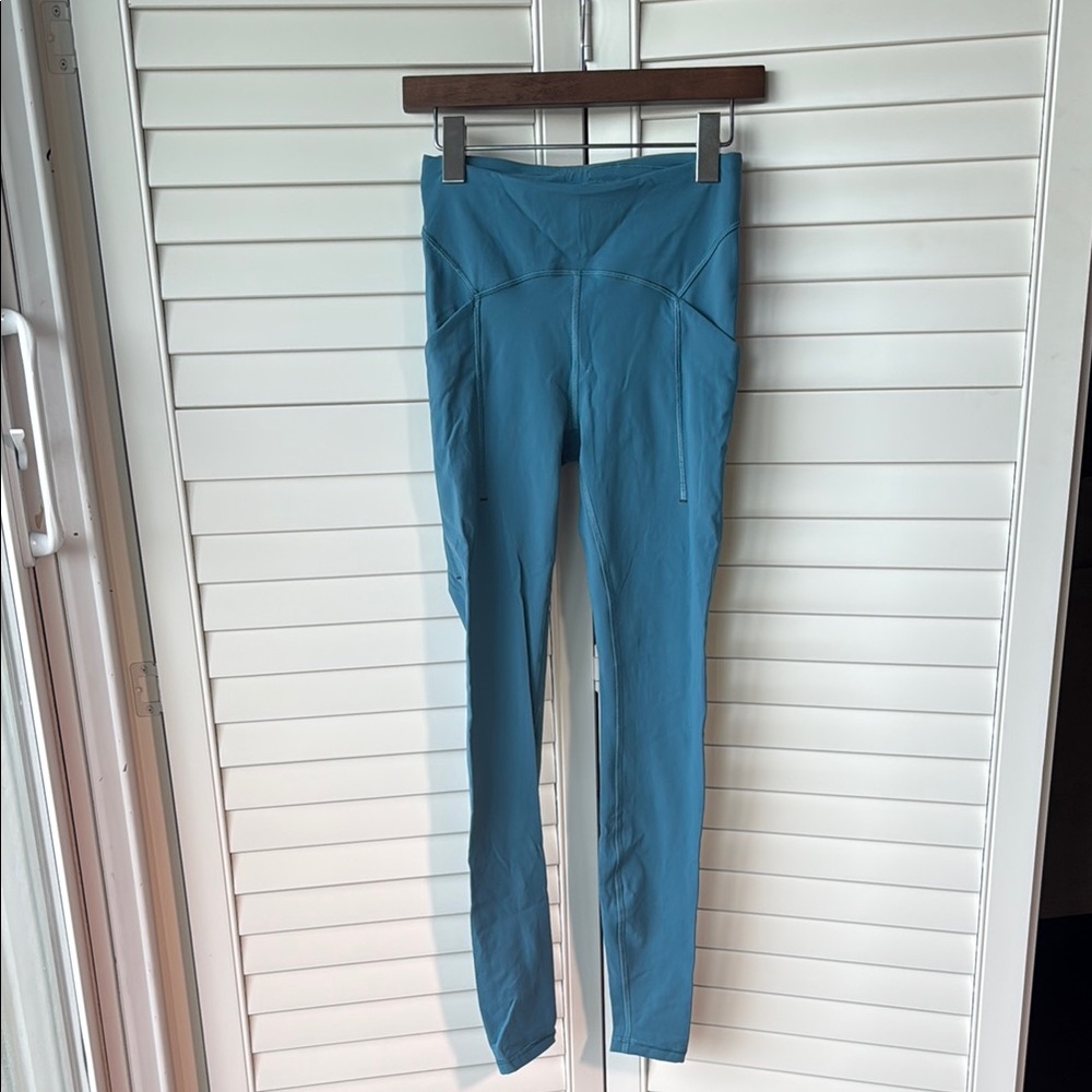 LULULEMON WONDER TRAIN HIGH-RISE TIGHT WITH POCKETS 28” size 4
